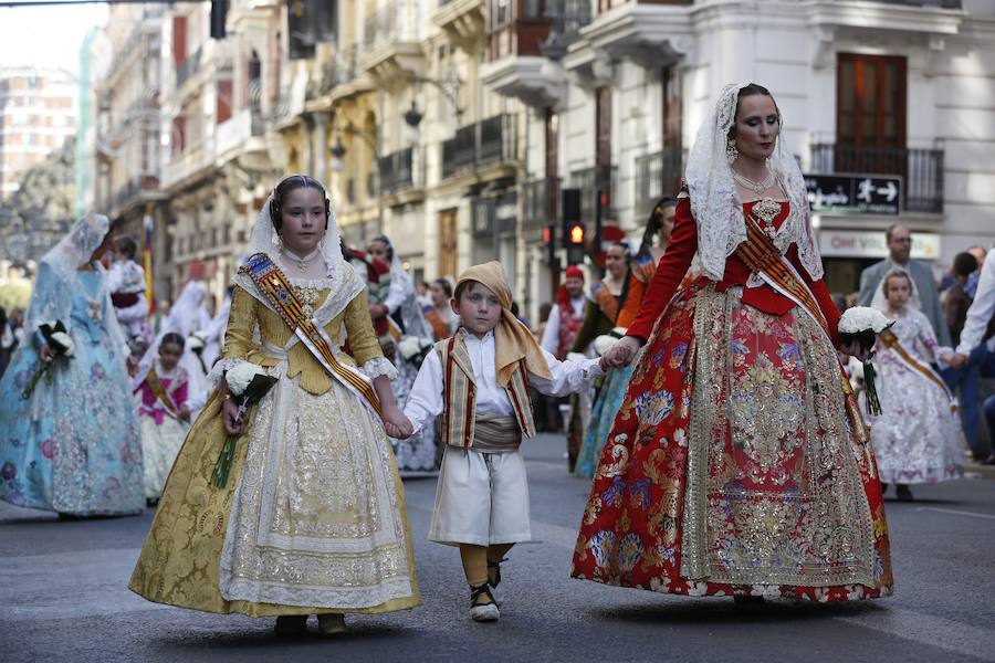 Fotos: Fallas 2019: Primer día de la Ofrenda de las Fallas de Valencia