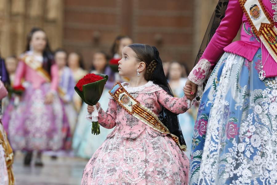 Fotos: Fallas 2019: Primer día de la Ofrenda de las Fallas de Valencia