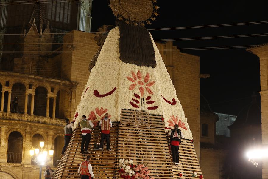 Fotos: Fallas 2019: Primer día de la Ofrenda de las Fallas de Valencia