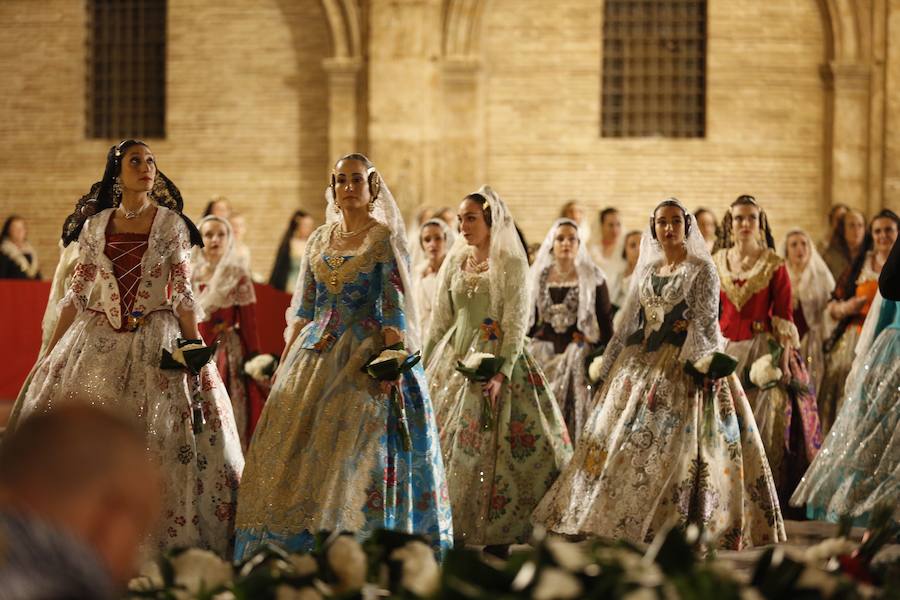 Fotos: Fallas 2019: Primer día de la Ofrenda de las Fallas de Valencia