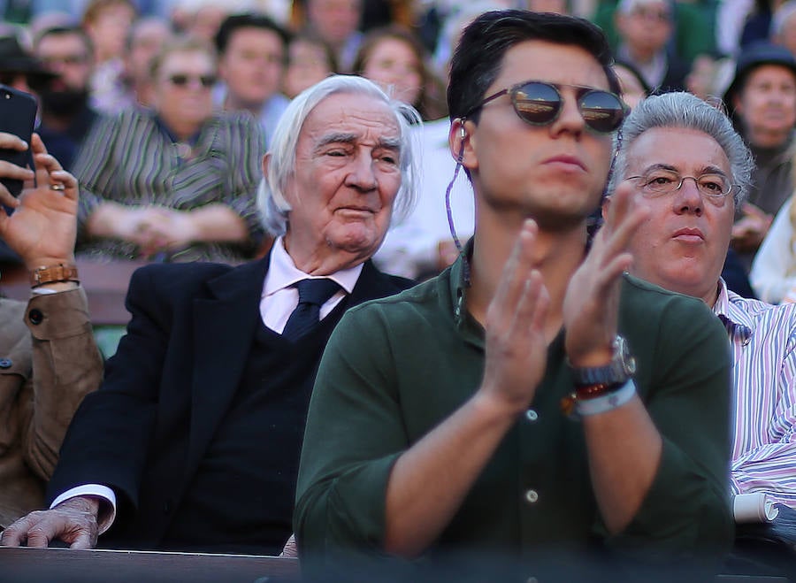 Fotos: Fallas 2019: Corrida de toros de Diego Urdiales, Sebastián Castella y Cayetano