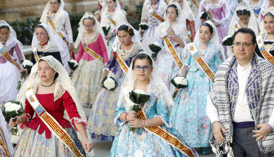 Fotos: Fallas 2019: Segundo día de la Ofrenda a la Virgen de los Desamparados