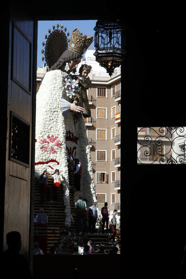 Fotos: Fallas 2019: Segundo día de la Ofrenda a la Virgen de los Desamparados