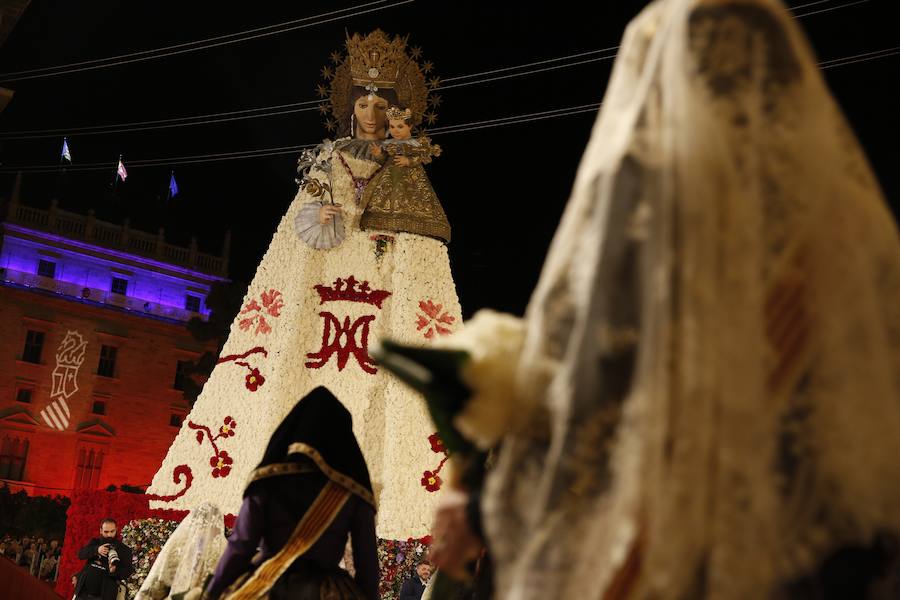 Fotos: Fallas 2019: Segundo día de la Ofrenda a la Virgen de los Desamparados