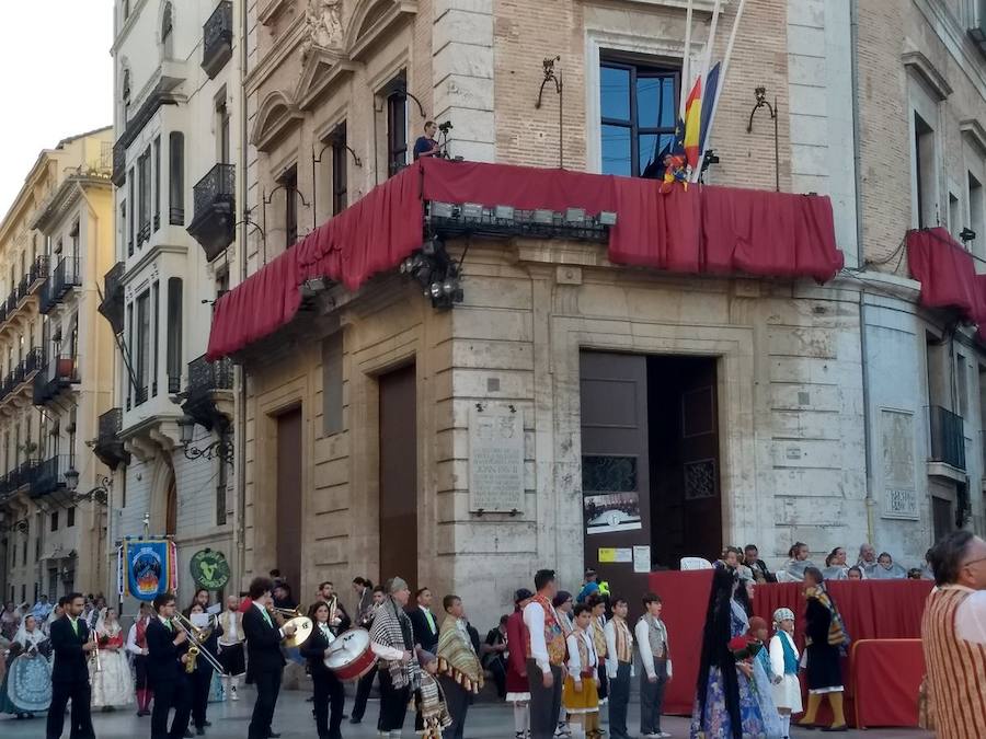 Fotos: Fallas 2019: Segundo día de la Ofrenda a la Virgen de los Desamparados