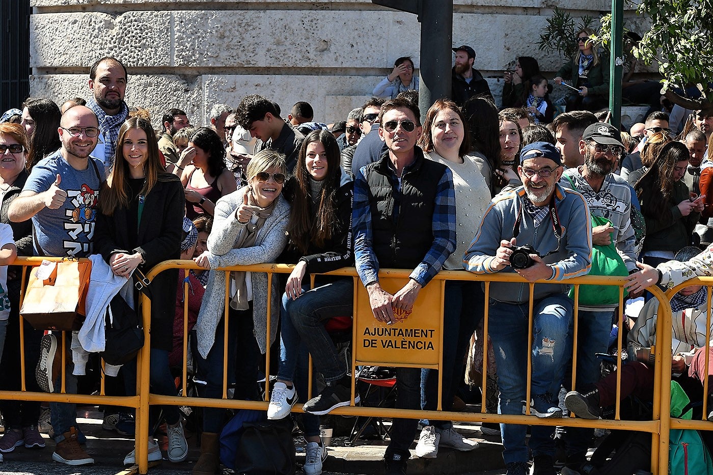 Fotos: Fallas 2019: Búscate en la mascletà del lunes, 18 de marzo