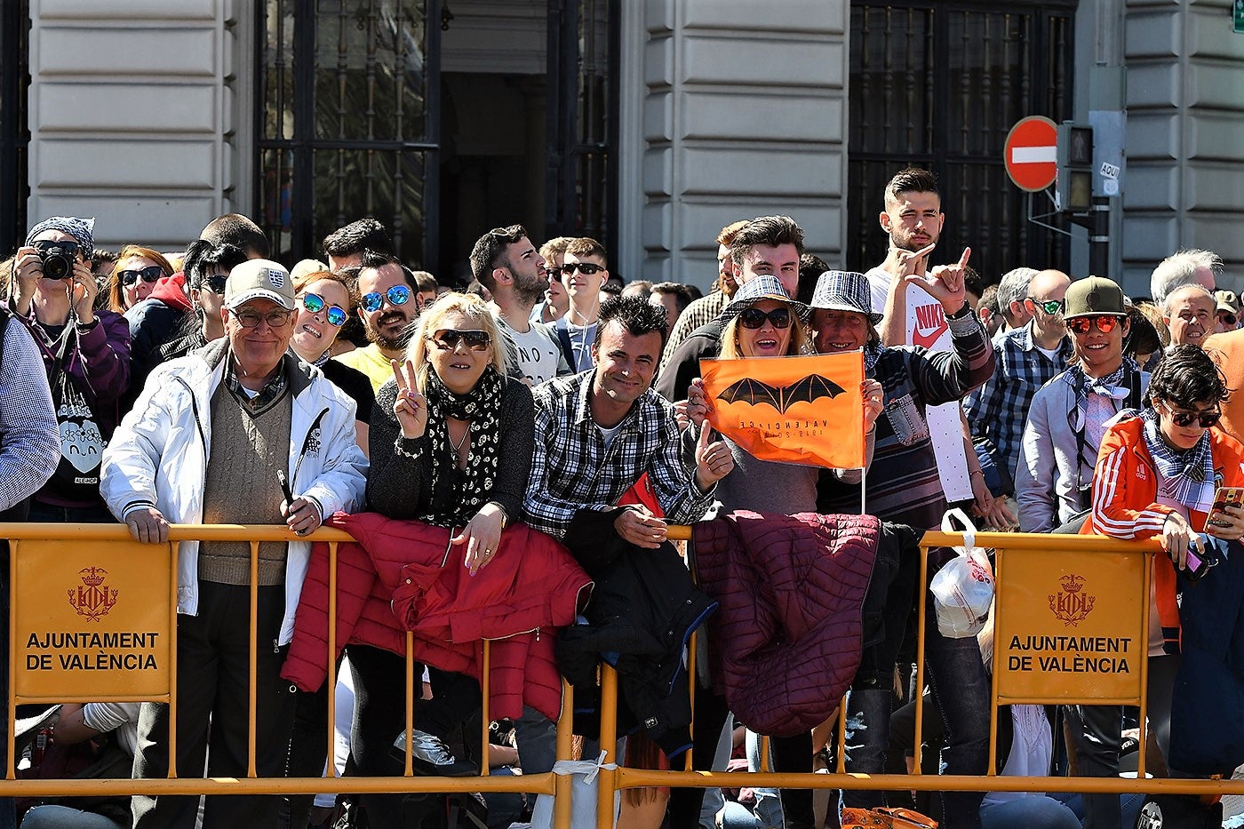 Fotos: Fallas 2019: Búscate en la mascletà del lunes, 18 de marzo