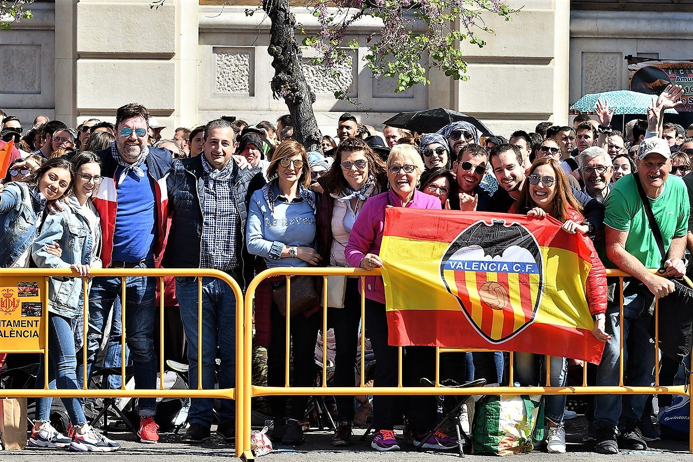 Fotos: Fallas 2019: Búscate en la mascletà del lunes, 18 de marzo