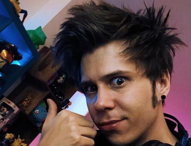 Elrubius Youtube | Un niño de 13 años dona 3.900 euros a El Rubius | Las  Provincias