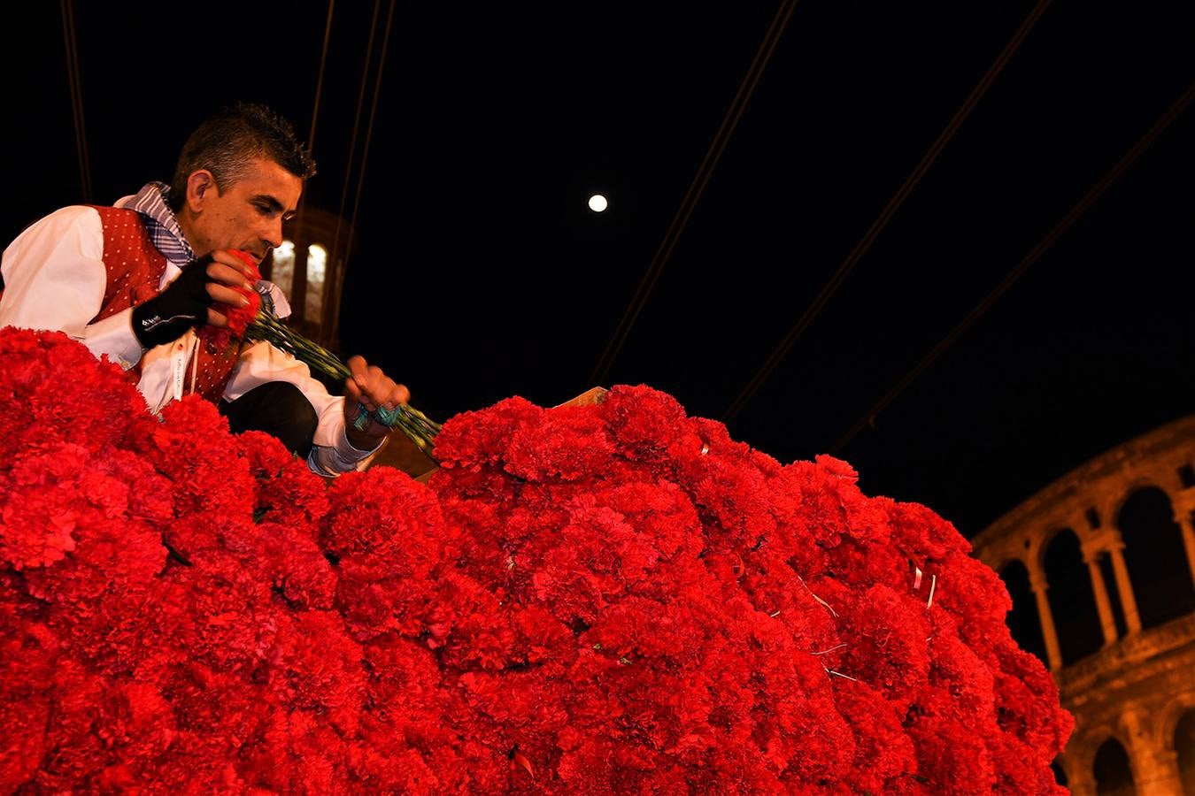 Fotos: Fallas 2019: Segundo día de la Ofrenda a la Virgen de los Desamparados