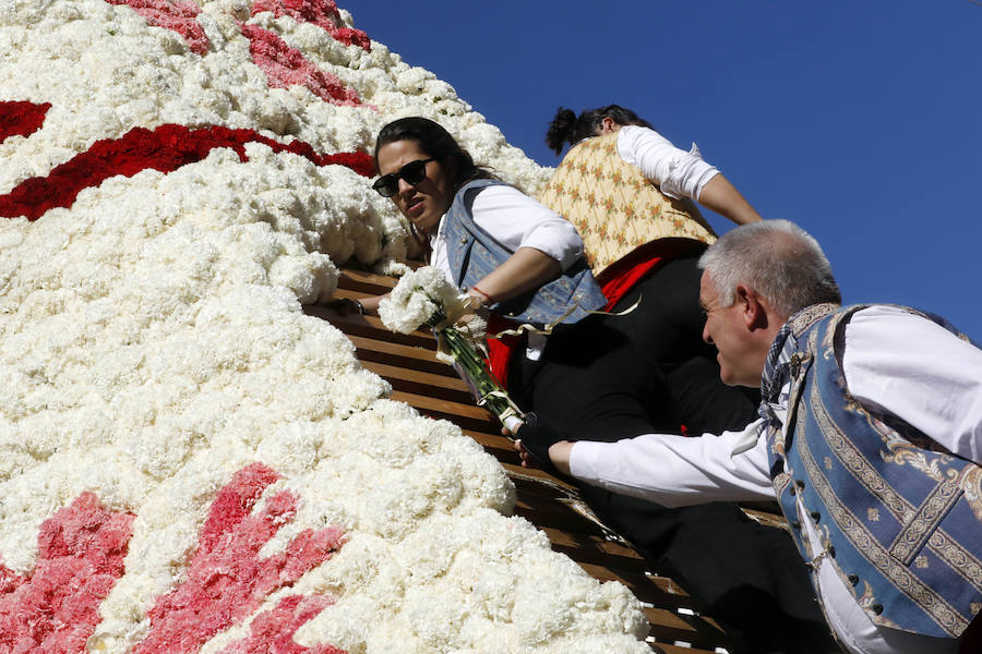 Fotos: Fallas 2019: Segundo día de la Ofrenda a la Virgen de los Desamparados