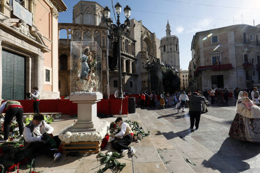 Fotos: Fallas 2019: Segundo día de la Ofrenda a la Virgen de los Desamparados