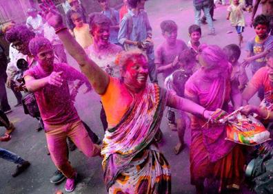 Imagen secundaria 1 - Holi 2019 | Qué es el Holi: el verdadero origen en la India de la guerra de los colores