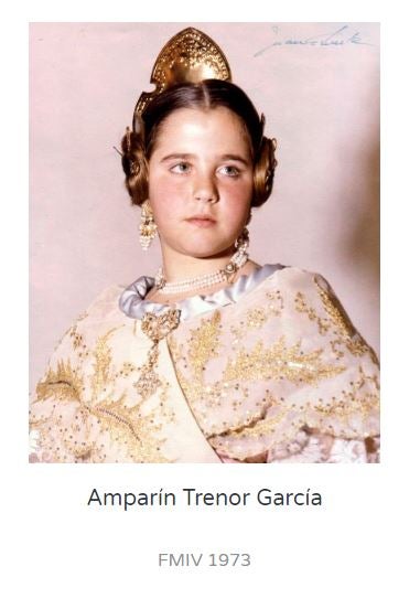 La primera fallera mayor infantil fue Teresa del Sacramento Agramunt y desde 1940 le han sucedido decenas de niñas que representaron a las Fallas con toda su alegría. Entre ellas, dos apellidos muy conocidos: Mari Carmen Martínez Bordiú Franco y Sonsoles Suárez Illana.