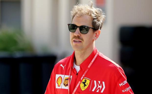 Sebastian Vettel, este jueves en el circuito de Sakhir. 