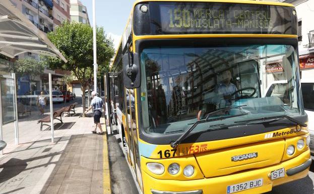 Servicio de autobús en Manises.