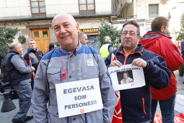 La vicepresidenta tiene un duro cruce de palabras con miembros de la empresa pública provincial: «Me da igual que seáis de izquierdas o de derechas. Pido respeto»