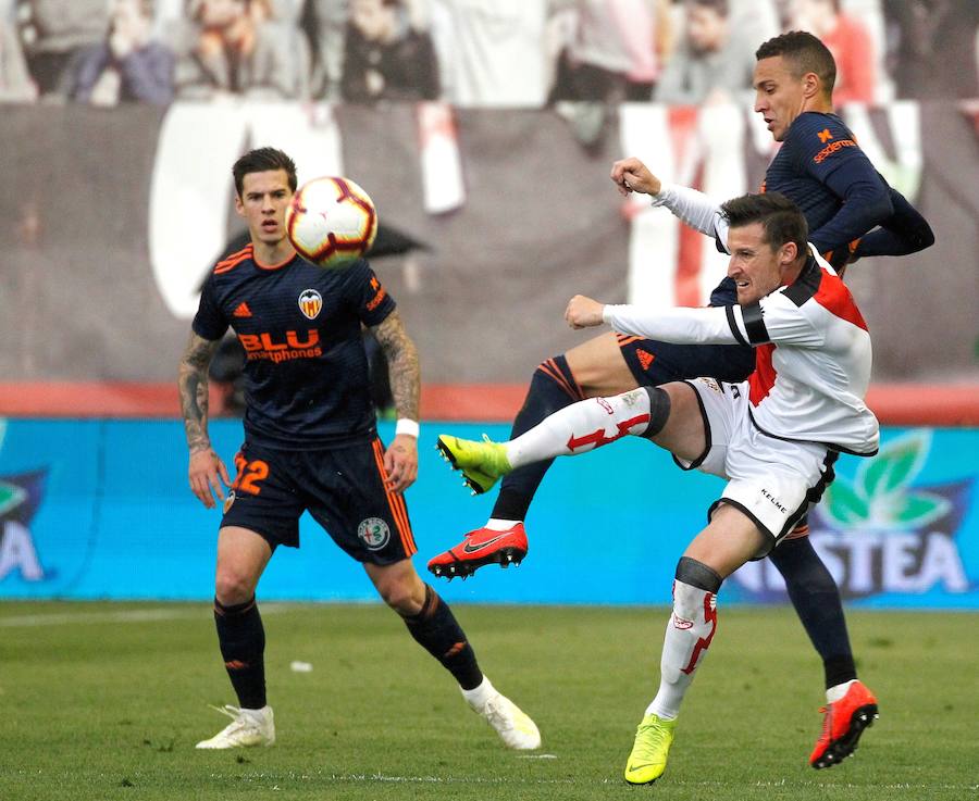 Estas son las mejores fotos que deja el partido de la jornada 31 de LaLiga en Vallecas