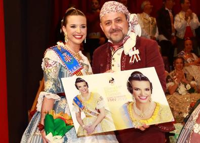 Imagen secundaria 1 - Homenaje de Rascanya a Zaira Nácher, María Cavero y Elena Rivero.