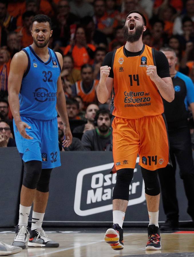 Las mejores fotos del primer partido de la final de EuroCup disputado en la Fonteta