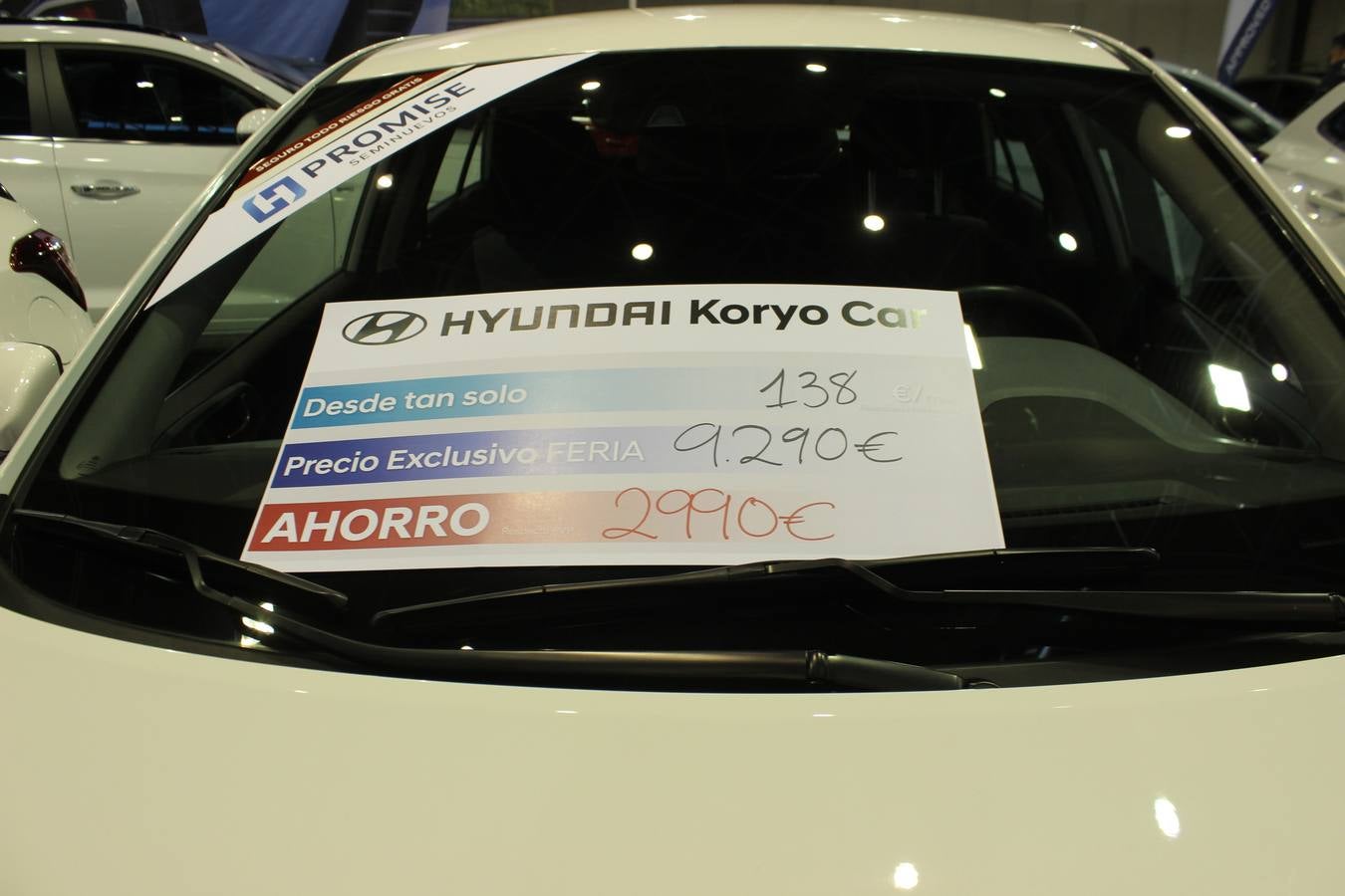 Feria Valencia celebra la 11ª. edición de la 'Feria del Vehículo Selección Ocasión', una cita que reúne hasta el próximo domingo, en el Nivel 3 del recinto ferial a 45 expositores y 26 marcas oficiales. Ofertan unos 1.500 vehículos con grandes descuentos; algunos coches de ocasión rebajados en más de 6.000 euros. 