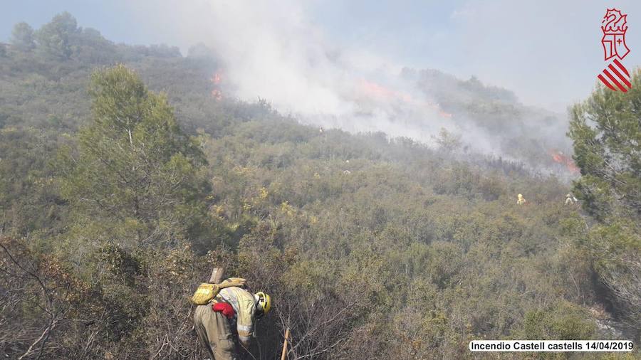 Fotos: Incendio en Benigembla y Castell de Castells