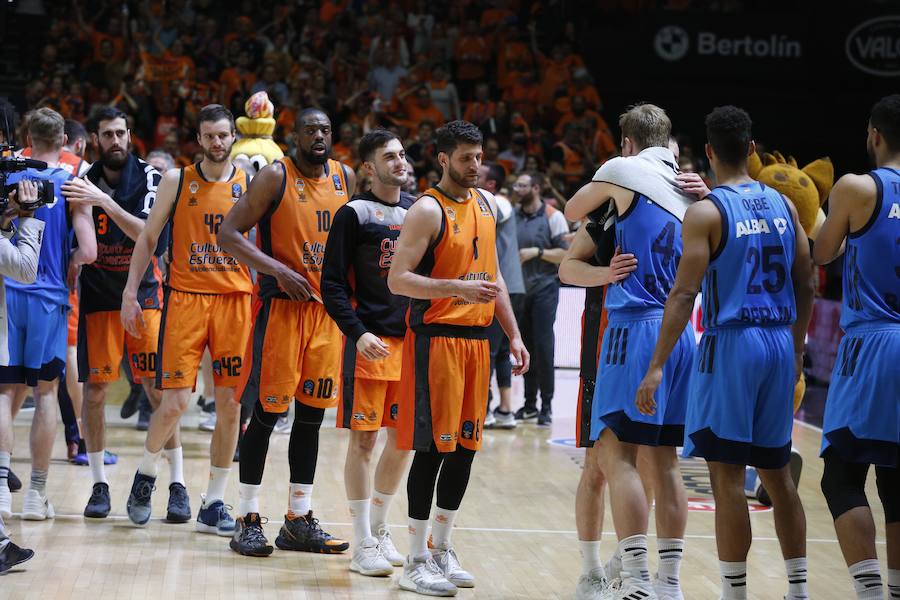 Las mejores fotos del partido que definirá al campeón de EuroCup en la Fonteta