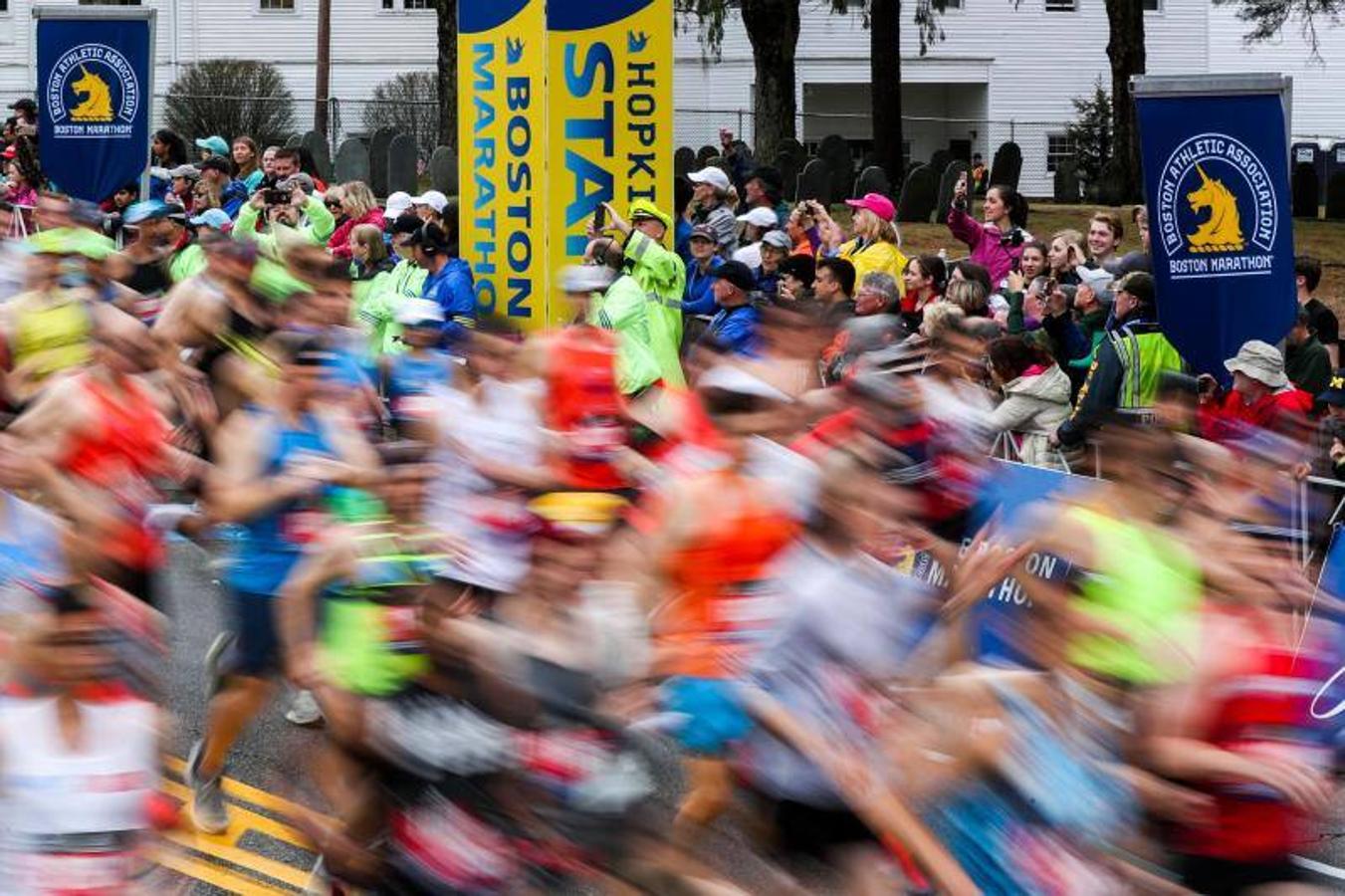 El Maratón de Boston 2019 ha estado marcado por la lluvia. Miles de atletas han recorrido las principales calles de la ciudad de Massachussets en uno de los maratones más prestigiosos del mundo, uno de los seis majors.