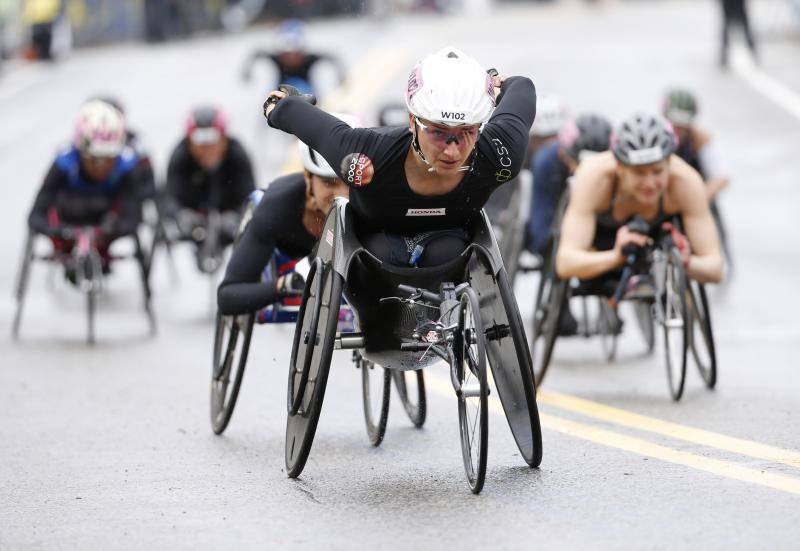 El Maratón de Boston 2019 ha estado marcado por la lluvia. Miles de atletas han recorrido las principales calles de la ciudad de Massachussets en uno de los maratones más prestigiosos del mundo, uno de los seis majors.