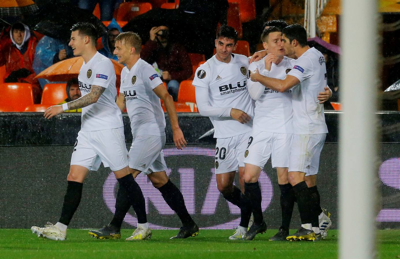 El Valencia CF jugará las semifinales de la Europa League 2018-2019 ante el Arsen de Unai Emery. El equipo de Marcelino superó en la vuelta en Mestalla por 2-0 al Villarreal, en unos cuartos de final encarrilados con el 1-3 de la ida.