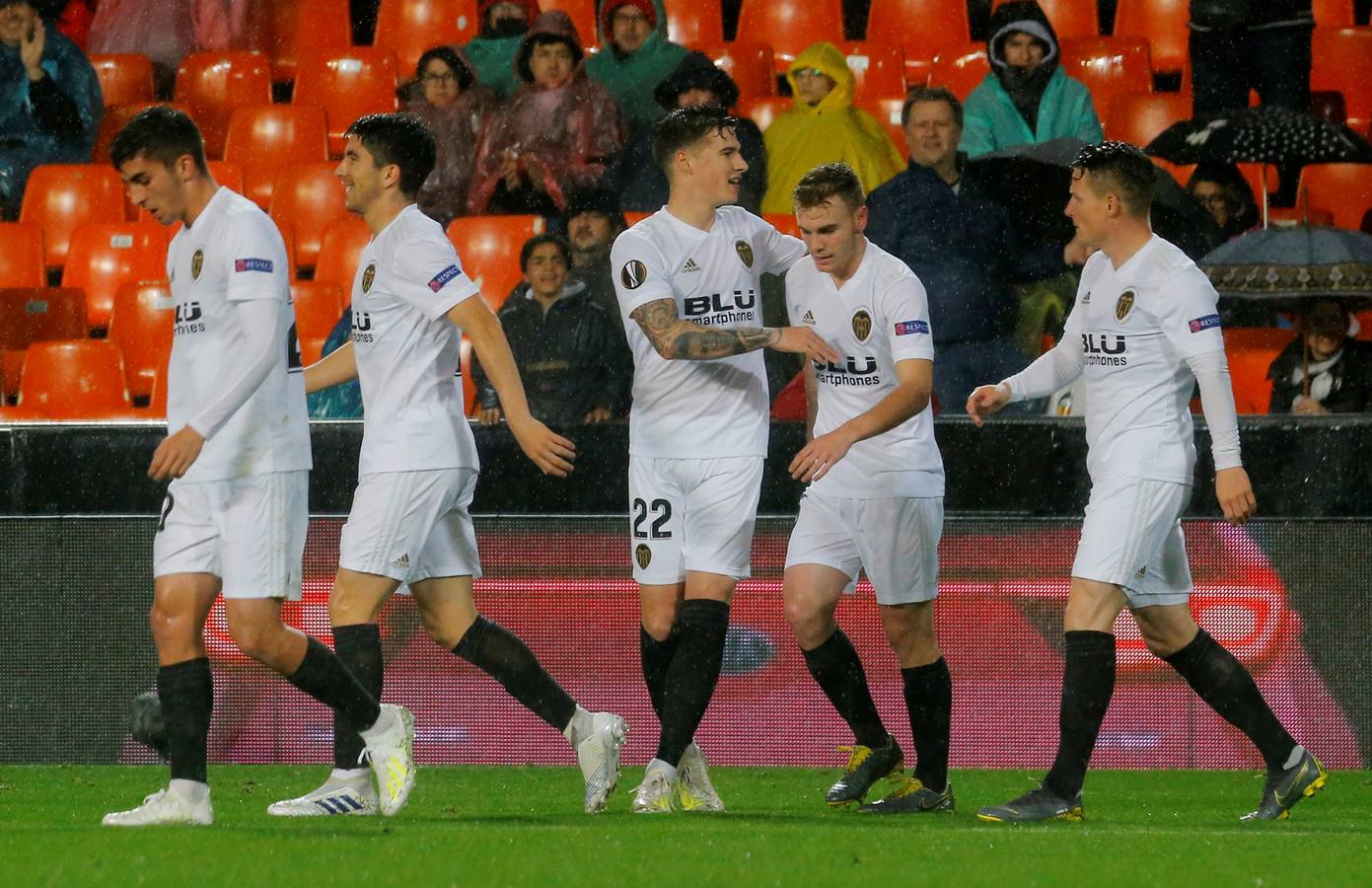 El Valencia CF jugará las semifinales de la Europa League 2018-2019 ante el Arsen de Unai Emery. El equipo de Marcelino superó en la vuelta en Mestalla por 2-0 al Villarreal, en unos cuartos de final encarrilados con el 1-3 de la ida.