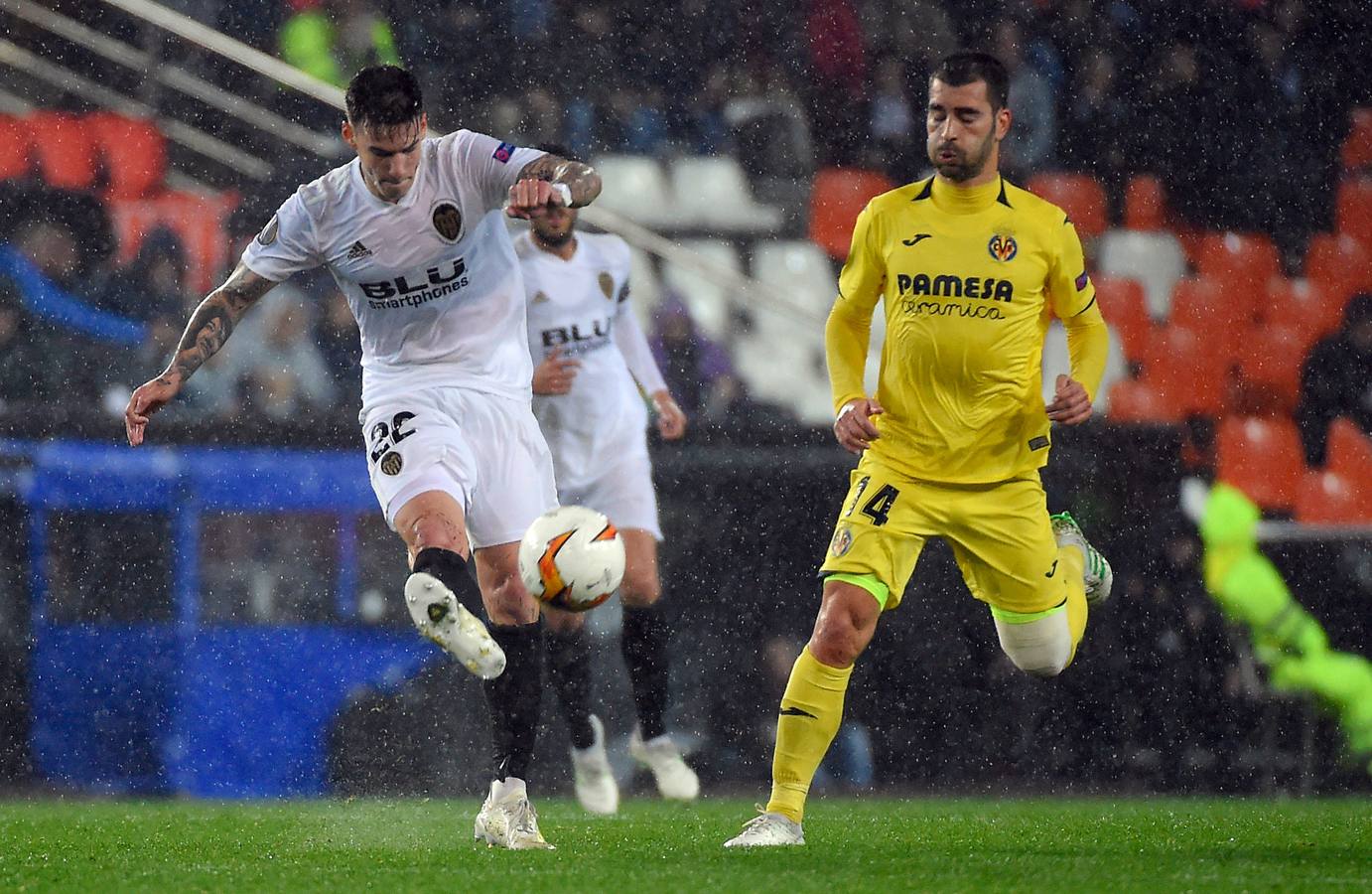 El Valencia CF jugará las semifinales de la Europa League 2018-2019 ante el Arsen de Unai Emery. El equipo de Marcelino superó en la vuelta en Mestalla por 2-0 al Villarreal, en unos cuartos de final encarrilados con el 1-3 de la ida.