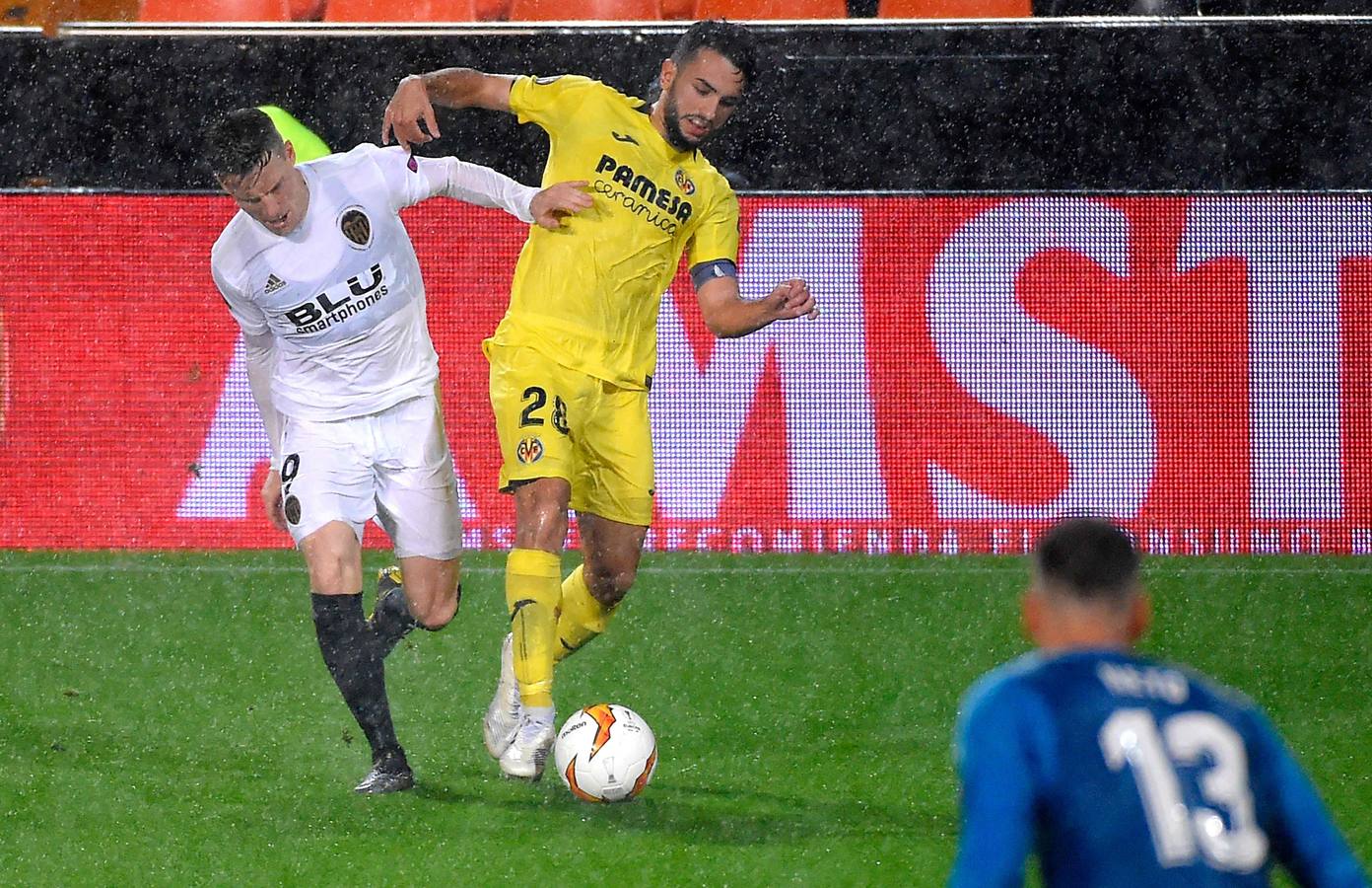 El Valencia CF jugará las semifinales de la Europa League 2018-2019 ante el Arsen de Unai Emery. El equipo de Marcelino superó en la vuelta en Mestalla por 2-0 al Villarreal, en unos cuartos de final encarrilados con el 1-3 de la ida.