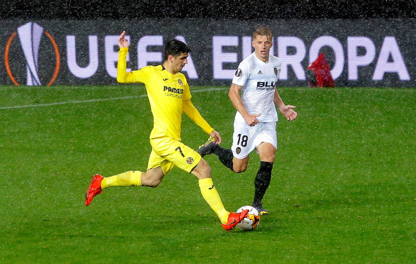 El Valencia CF jugará las semifinales de la Europa League 2018-2019 ante el Arsen de Unai Emery. El equipo de Marcelino superó en la vuelta en Mestalla por 2-0 al Villarreal, en unos cuartos de final encarrilados con el 1-3 de la ida.