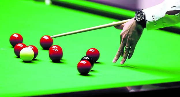 Cuáles son las diferencias entre el snooker y el billar?