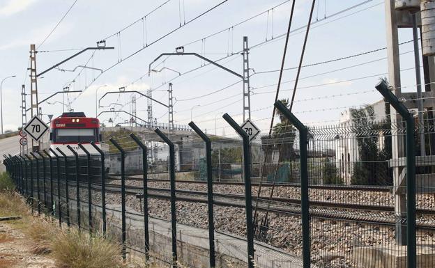 Imagen de archivo de un tren en el trazado del corredor Mediterráneo.