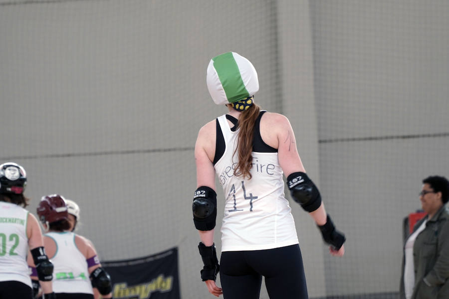 Valencia acoge este fin de semana (sábado y domingo) el mayor torneo de roller derby de España, un deporte femenino de patinaje de contacto. El Polideportivo de la Malvarrosa es el escenario de este espectacular evento. Las Rayo Dockers, el primer equipo de Valencia, se enfrentan a dos rivales internacionales: las Vienna Beasts (Austria) y las Atomium Kittens (Bélgica), para disputarse el ascenso en la clasificación europea. Además, el equipo B de la ciudad, las Rayo B-Lockers, en el que debutarán nuevas jugadoras, competirá contra las Rock 'n' Roller (Murcia) y las asturianas de La Güestia. La asistencia al evento es gratuita.