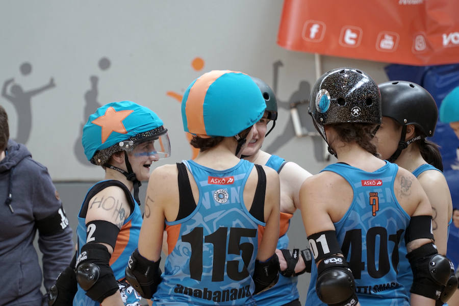 Valencia acoge este fin de semana (sábado y domingo) el mayor torneo de roller derby de España, un deporte femenino de patinaje de contacto. El Polideportivo de la Malvarrosa es el escenario de este espectacular evento. Las Rayo Dockers, el primer equipo de Valencia, se enfrentan a dos rivales internacionales: las Vienna Beasts (Austria) y las Atomium Kittens (Bélgica), para disputarse el ascenso en la clasificación europea. Además, el equipo B de la ciudad, las Rayo B-Lockers, en el que debutarán nuevas jugadoras, competirá contra las Rock 'n' Roller (Murcia) y las asturianas de La Güestia. La asistencia al evento es gratuita.