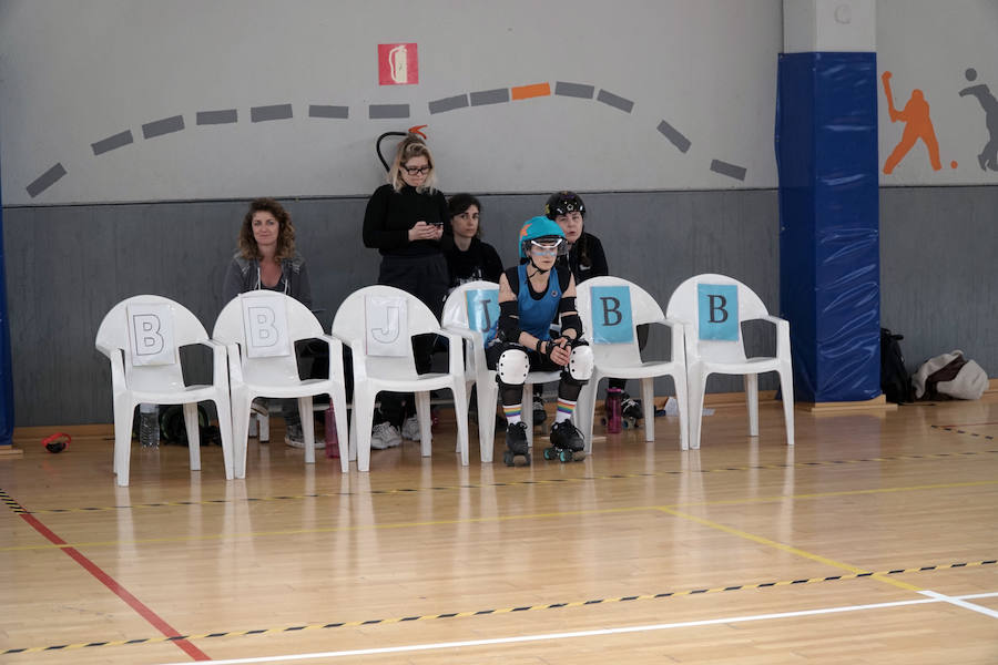 Valencia acoge este fin de semana (sábado y domingo) el mayor torneo de roller derby de España, un deporte femenino de patinaje de contacto. El Polideportivo de la Malvarrosa es el escenario de este espectacular evento. Las Rayo Dockers, el primer equipo de Valencia, se enfrentan a dos rivales internacionales: las Vienna Beasts (Austria) y las Atomium Kittens (Bélgica), para disputarse el ascenso en la clasificación europea. Además, el equipo B de la ciudad, las Rayo B-Lockers, en el que debutarán nuevas jugadoras, competirá contra las Rock 'n' Roller (Murcia) y las asturianas de La Güestia. La asistencia al evento es gratuita.