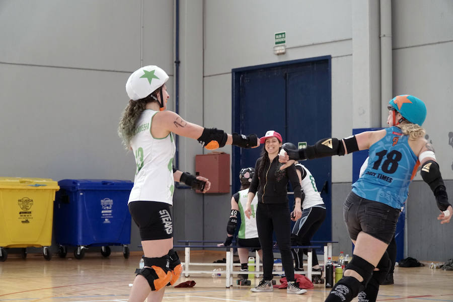 Valencia acoge este fin de semana (sábado y domingo) el mayor torneo de roller derby de España, un deporte femenino de patinaje de contacto. El Polideportivo de la Malvarrosa es el escenario de este espectacular evento. Las Rayo Dockers, el primer equipo de Valencia, se enfrentan a dos rivales internacionales: las Vienna Beasts (Austria) y las Atomium Kittens (Bélgica), para disputarse el ascenso en la clasificación europea. Además, el equipo B de la ciudad, las Rayo B-Lockers, en el que debutarán nuevas jugadoras, competirá contra las Rock 'n' Roller (Murcia) y las asturianas de La Güestia. La asistencia al evento es gratuita.