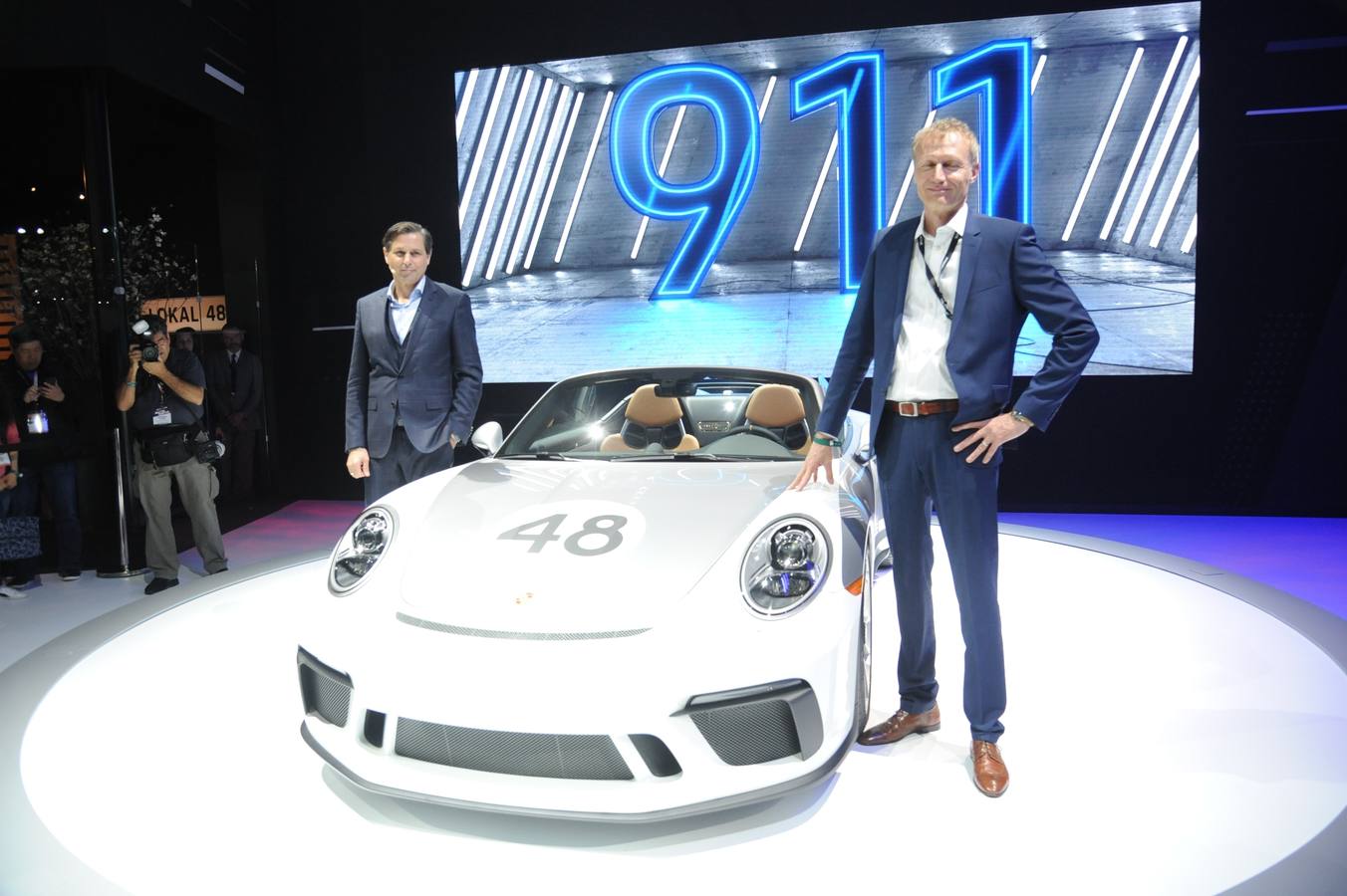 Nuevo modelo del Porsche 911 en la muestra internacional del automóvil de Nueva York, New York International Automobile Show.