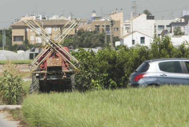 Los guardas rurales podrán multar a conductores en los caminos de huerta