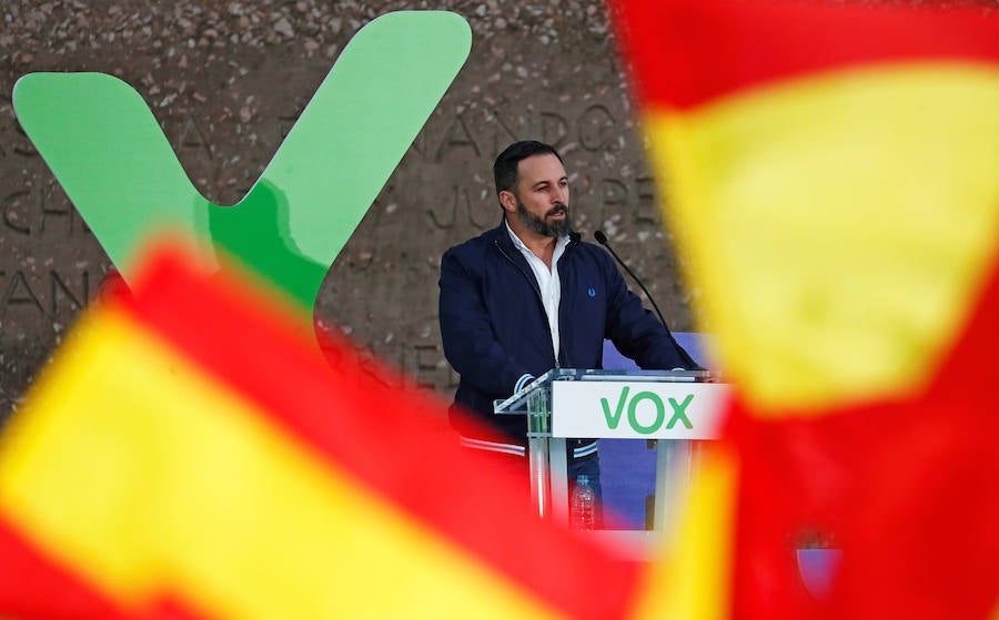Fotos: Mitin de Vox en la plaza de Colón de Madrid