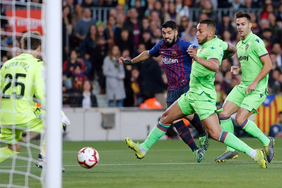 Las mejores fotos del partido de la jornada 35 de LaLiga en el Camp Nou. Un encuentro decisivo para ambos conjuntos