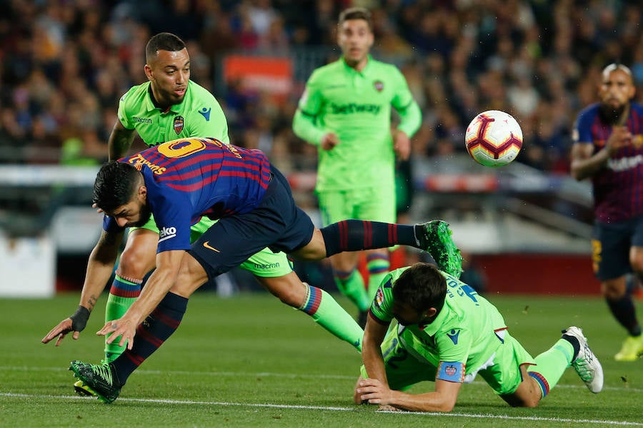 Las mejores fotos del partido de la jornada 35 de LaLiga en el Camp Nou. Un encuentro decisivo para ambos conjuntos