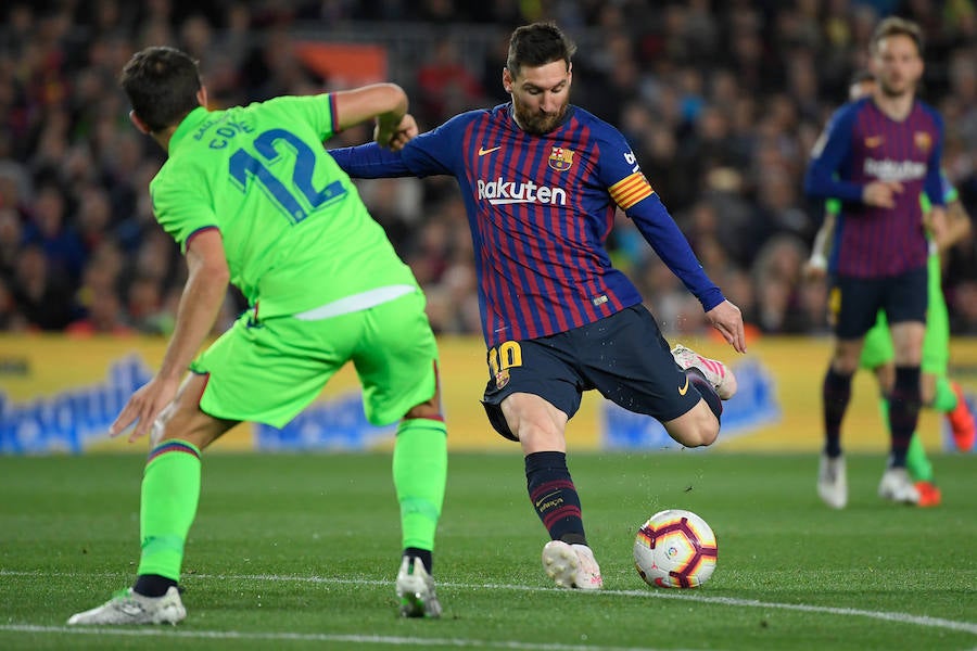 Las mejores fotos del partido de la jornada 35 de LaLiga en el Camp Nou. Un encuentro decisivo para ambos conjuntos