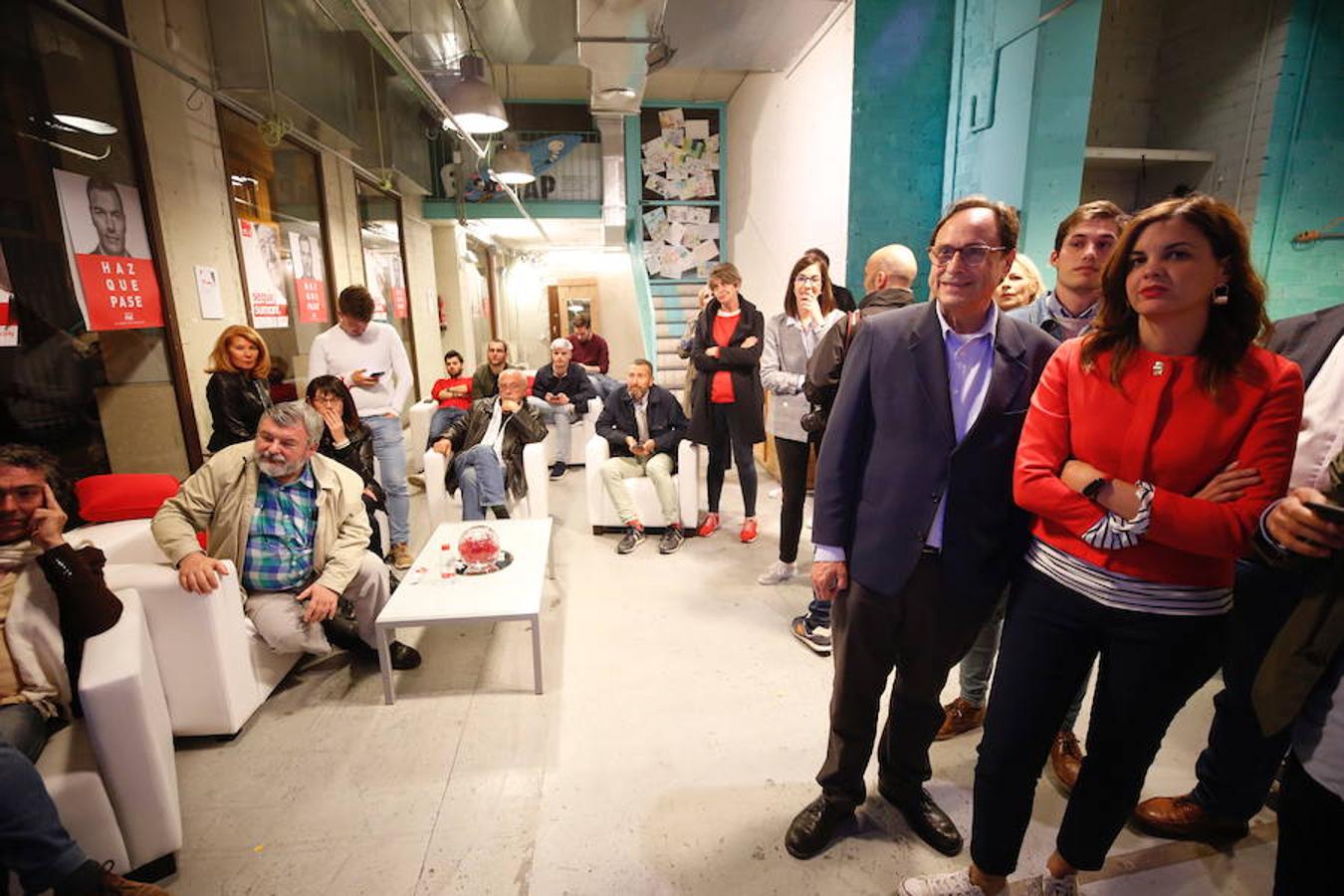 Fotos: Así espera el PSPV los resultados de las elecciones del 28A