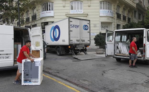 Así complican la circulación en Valencia las ventas por internet