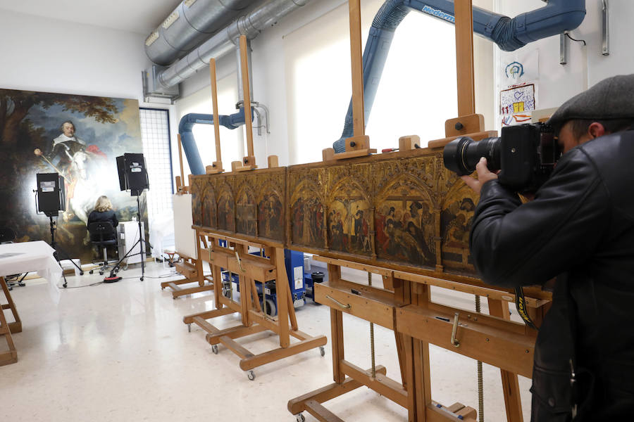 Fotos: Predela del Centenar de la Ploma, antes de su restauración
