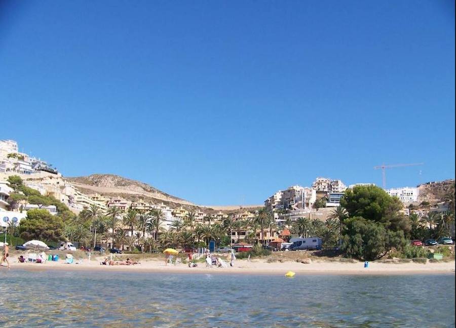 En el listado sigue apareciendo la playa de Cap Blanc, en Cullera (Valencia).